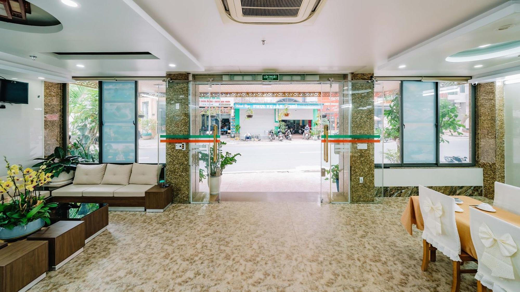 Phuong Dong Hotel Dong Khe Sau Extérieur photo